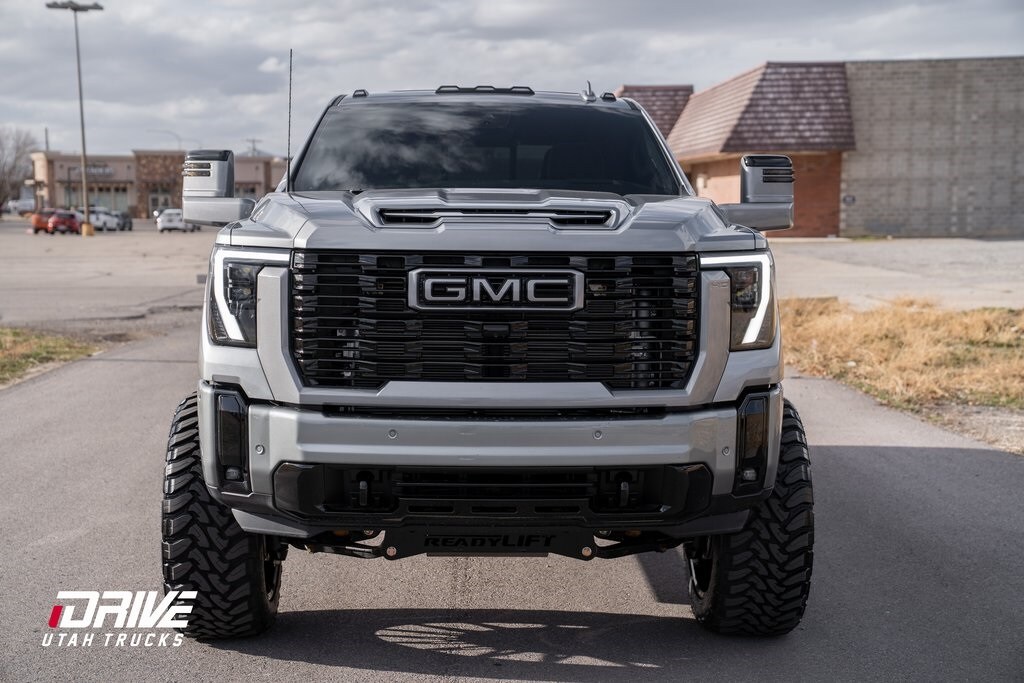 2025 Gmc Sierra 3500 HD Denali Ultimate photo 4