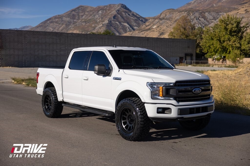 2020 Ford F-150 XLT photo 2