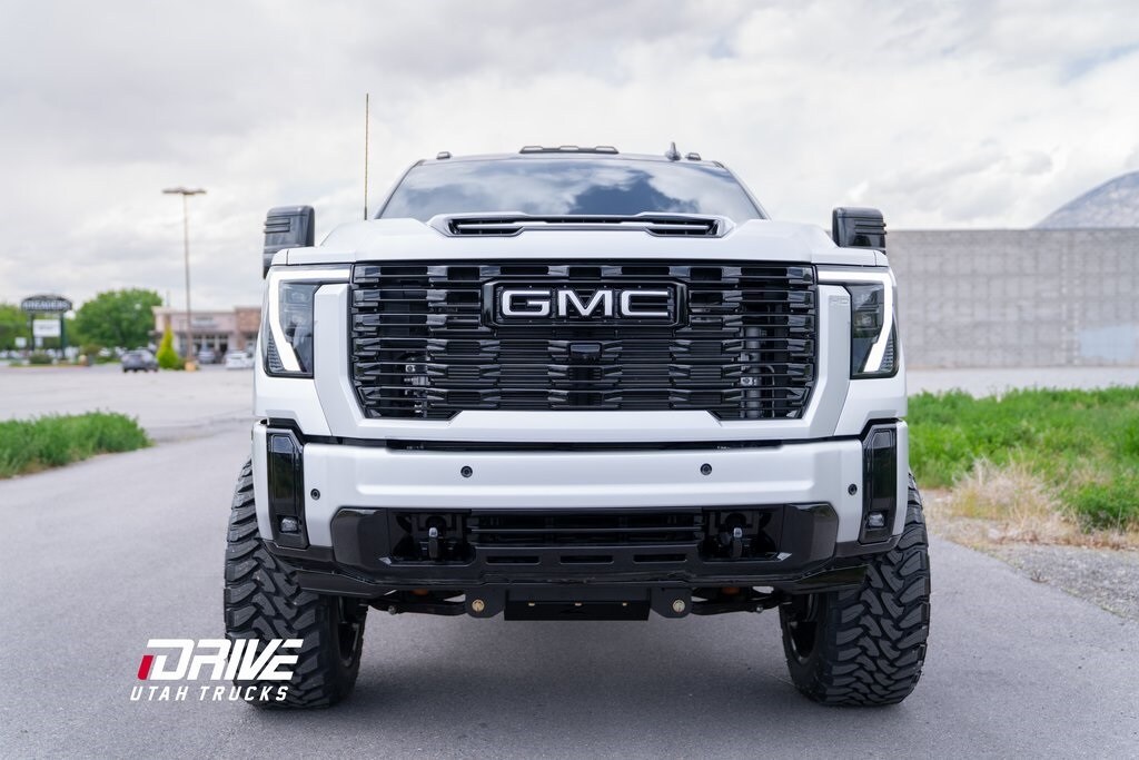 2025 Gmc Sierra 3500 HD Denali Ultimate photo 4