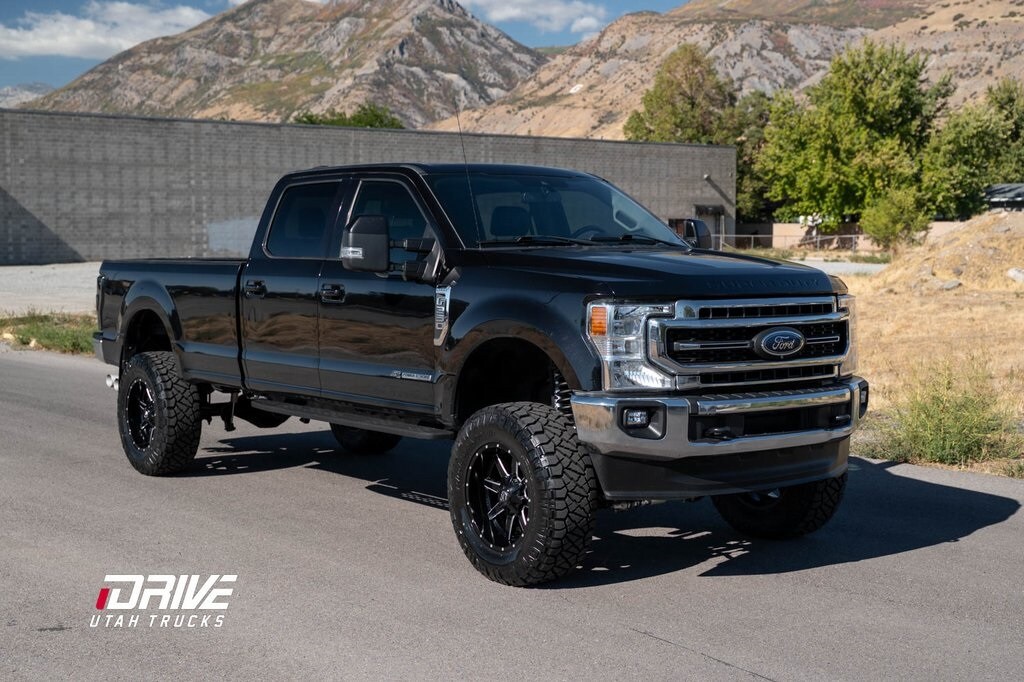 2020 Ford F-350 Lariat photo 2