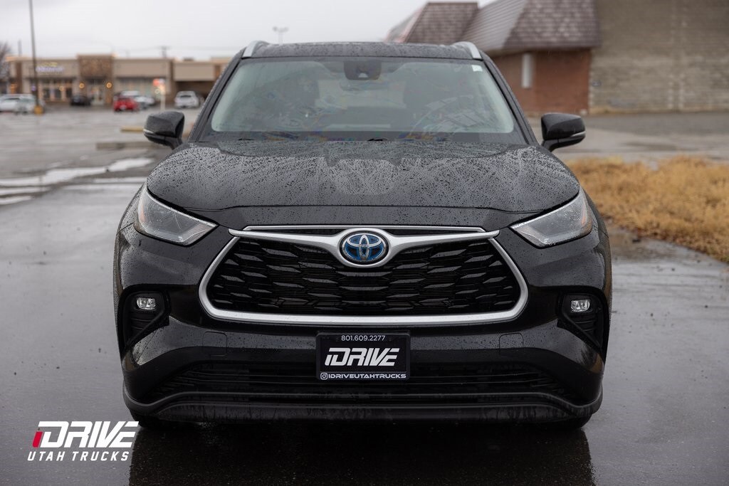2023 Toyota Highlander Hybrid XLE photo 2