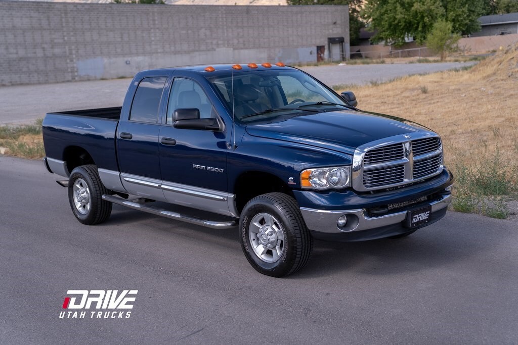 2004 Dodge Ram SLT Laramie photo 2