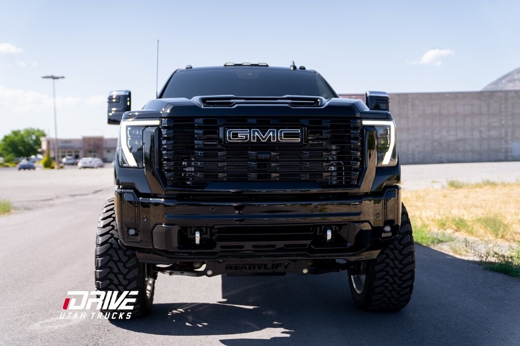 2025 Gmc Sierra 3500 HD Denali Ultimate photo 4