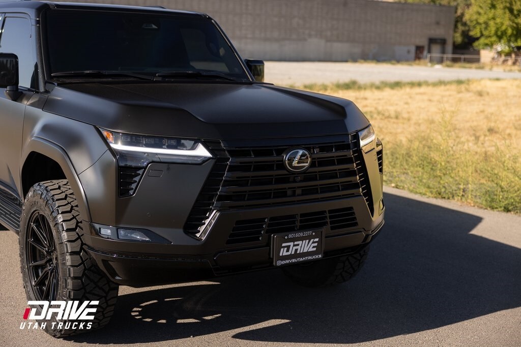 2025 Lexus GX 550 Premium photo 2