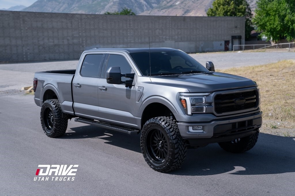 2024 Ford F-150 Lariat photo 2