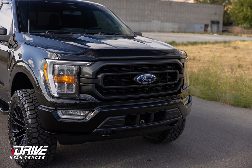 2022 Ford F-150 XLT photo 2