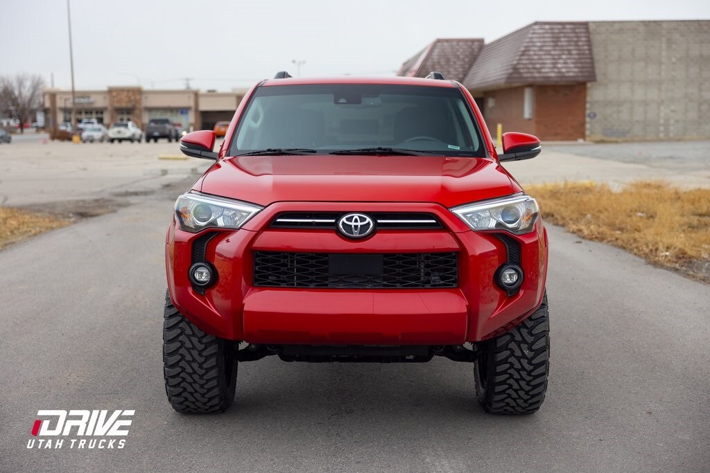2022 Toyota 4Runner SR5 Premium photo 4