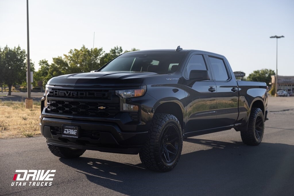 2022 Chevrolet Silverado 1500 Custom photo 4