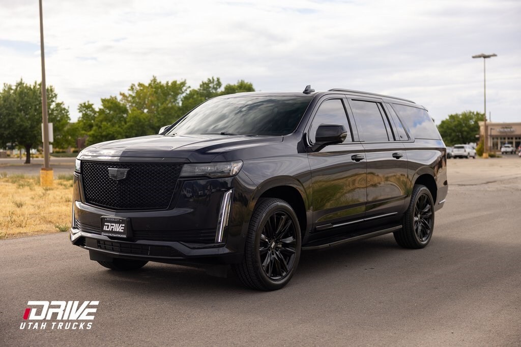 2022 Cadillac Escalade ESV Sport photo 4
