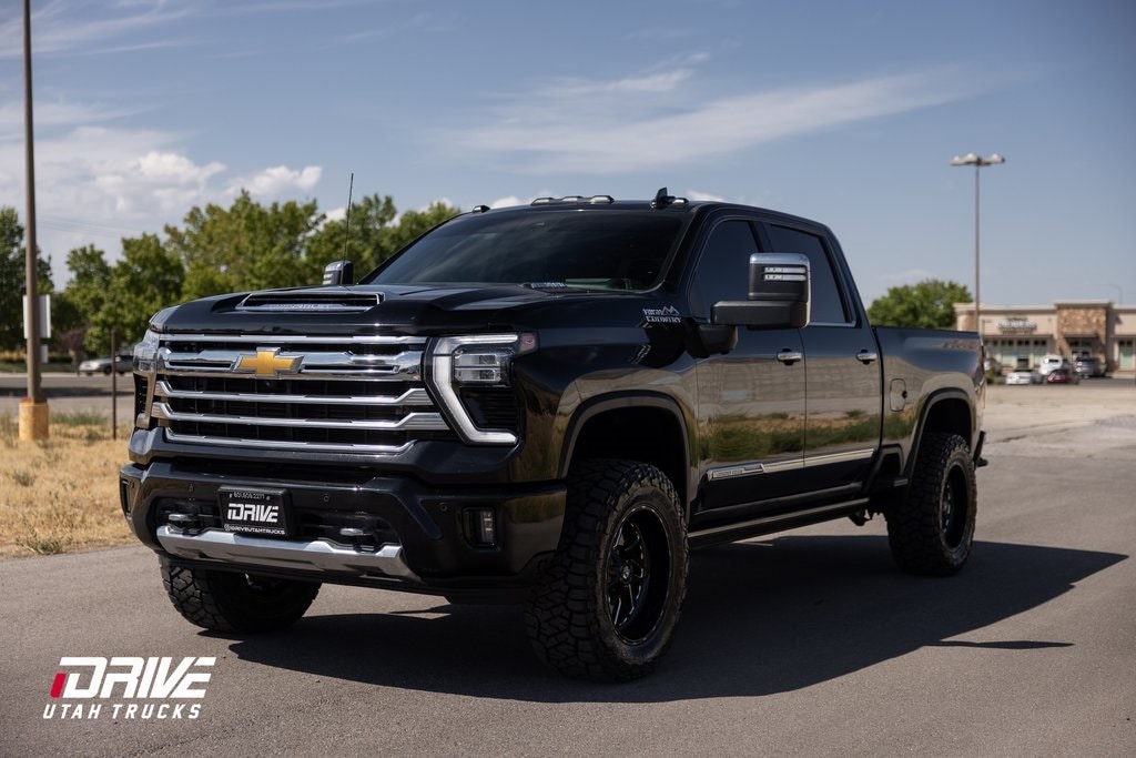 Used 2024 Chevrolet Silverado 3500 HD High Country Truck Crew Cab
