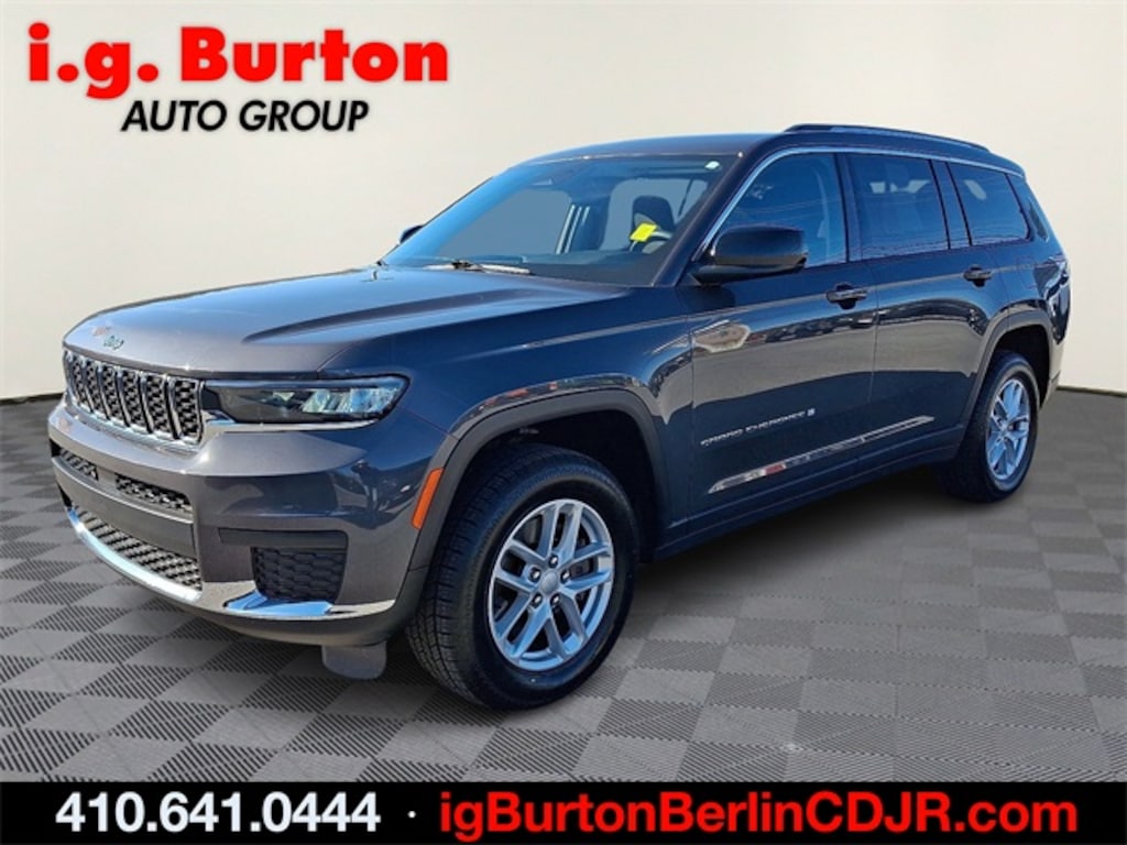 Used 2023 Jeep Grand Cherokee L Laredo SUV
