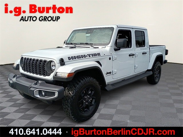 2025 Jeep Gladiator Sport photo 2