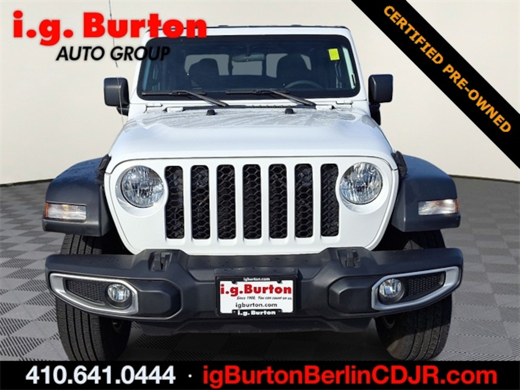 Used 2023 Jeep Gladiator Sport Truck