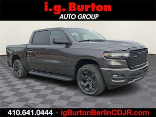 2026 Ram 1500 EXPRESS CREW CAB 4X4 5'7 BOX Pickup