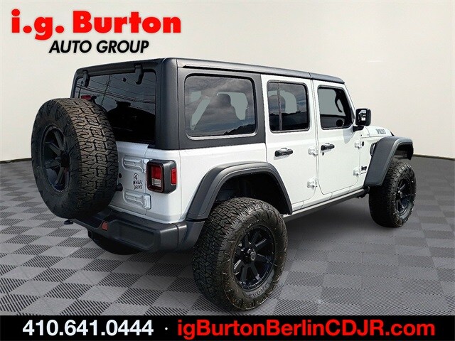 2025 Jeep Wrangler Willys photo 4