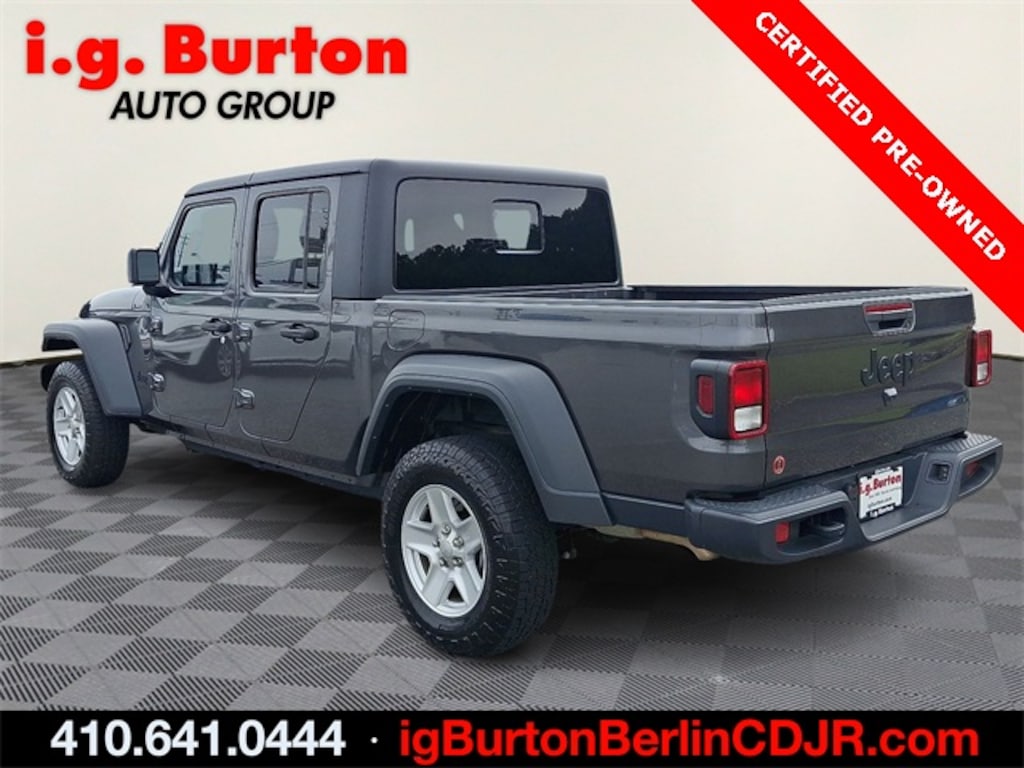 Used 2023 Jeep Gladiator Sport Truck