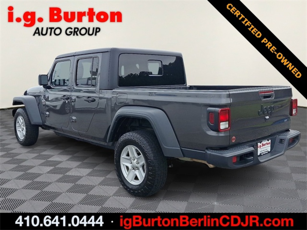 Used 2023 Jeep Gladiator Sport Truck