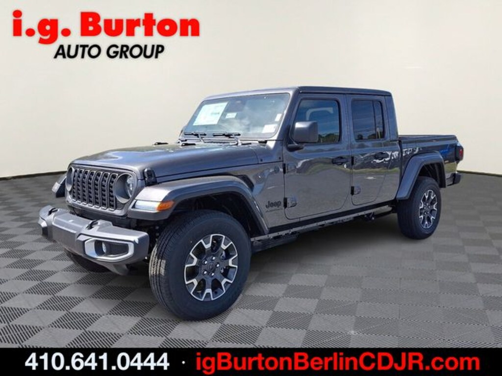 New 2026 Jeep Gladiator SAHARA 4X4 Pickup