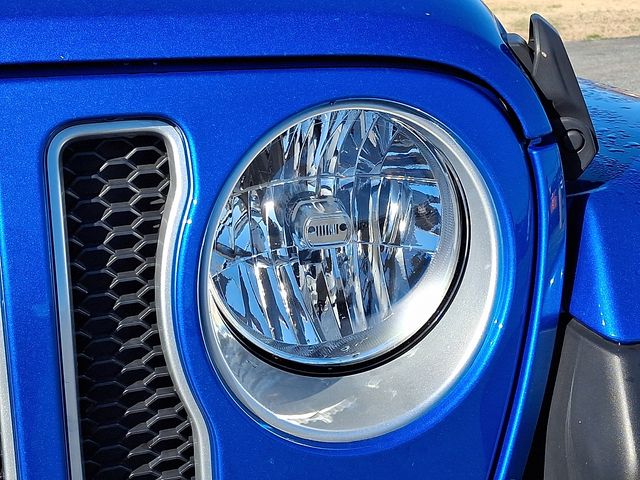 2023 Jeep Wrangler 4-Door Sahara - Photo 9
