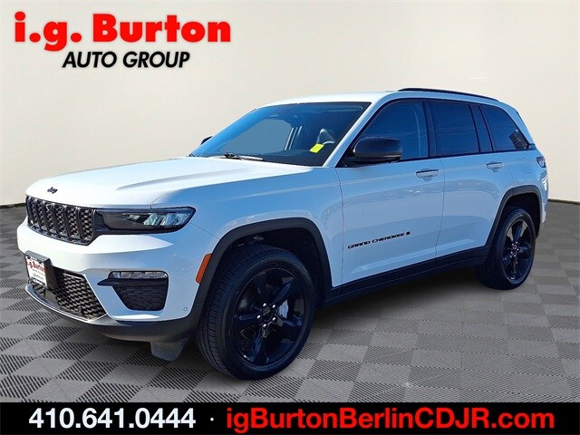 2023 Jeep Grand Cherokee Limited photo 3