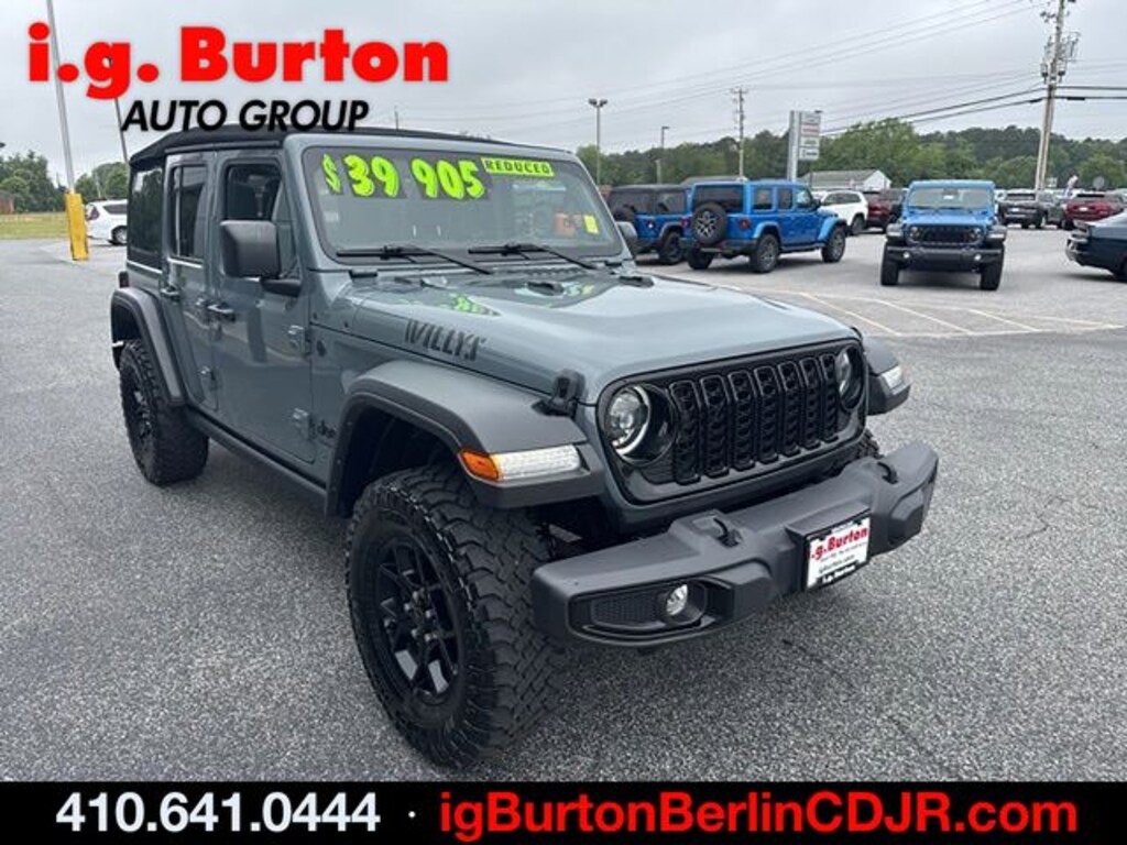 Used 2024 Jeep Wrangler Willys SUV