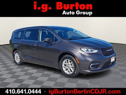 2023 Chrysler Pacifica Touring L Minivan/Van