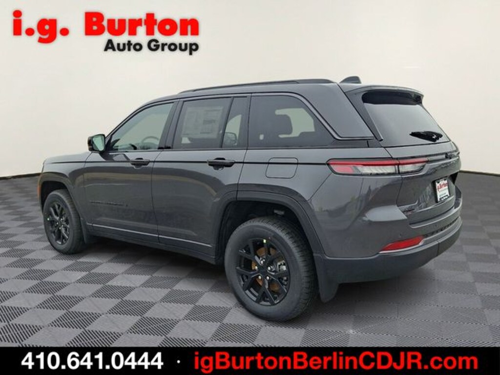 New 2026 Jeep Grand Cherokee LAREDO ALTITUDE 4X4 Sport Utility