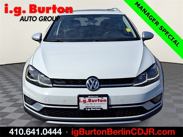 2018 Volkswagen Golf Alltrack TSI SEL photo 2