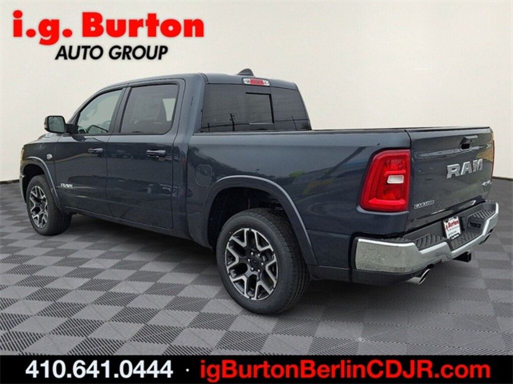 New 2026 Ram 1500 LARAMIE CREW CAB 4X4 5'7 BOX Pickup