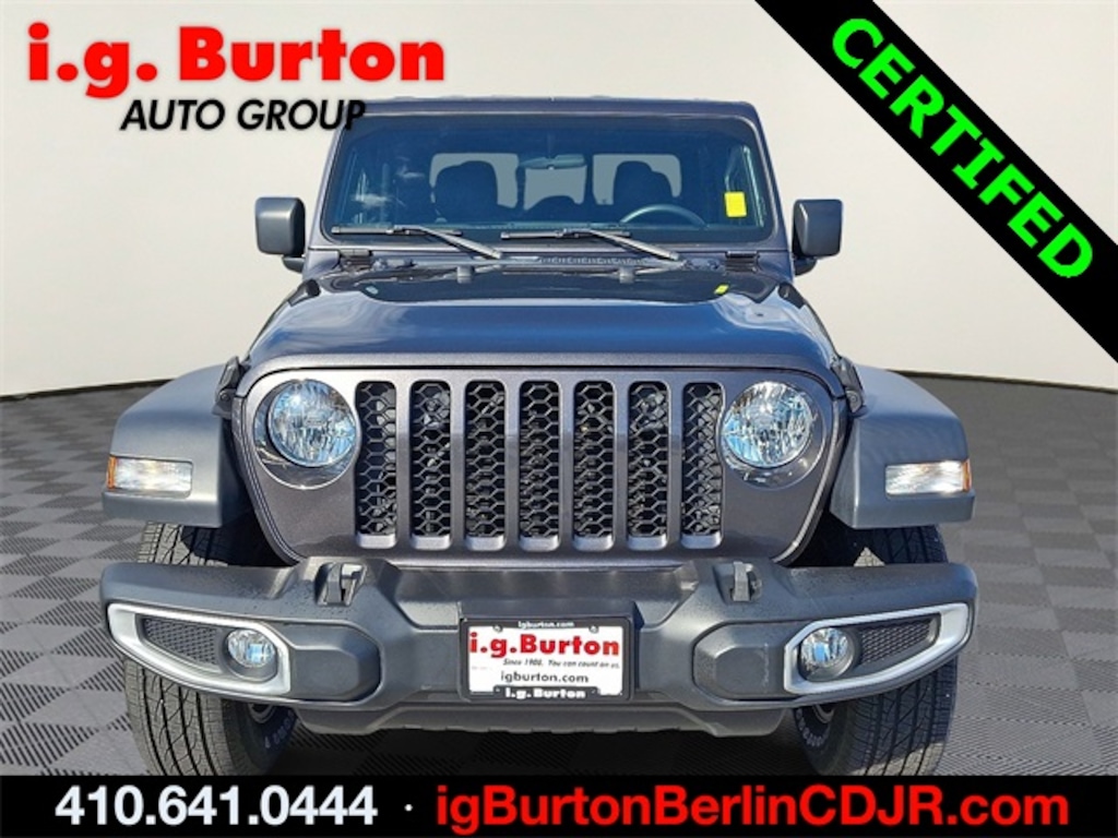 Used 2023 Jeep Gladiator Sport Truck
