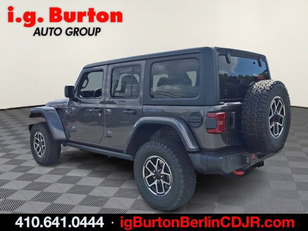 New 2025 Jeep Wrangler 4-DOOR RUBICON Sport Utility