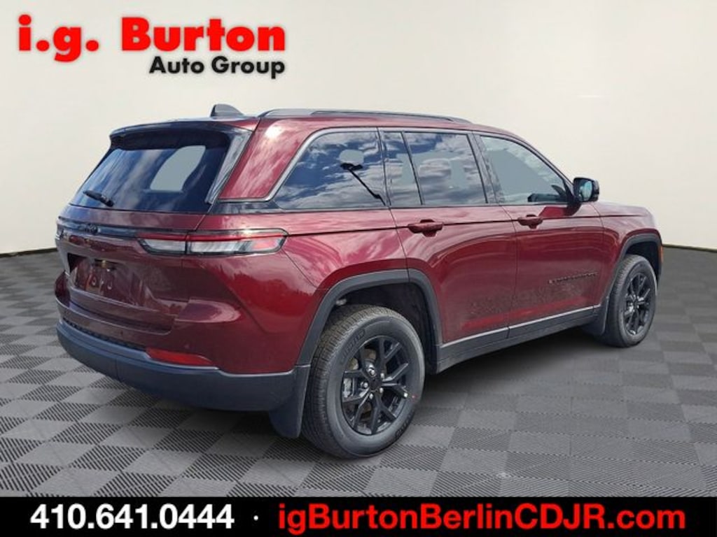New 2026 Jeep Grand Cherokee LAREDO ALTITUDE 4X4 Sport Utility