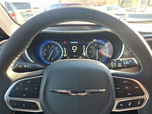 2026 Chrysler Pacifica Select - Photo 14