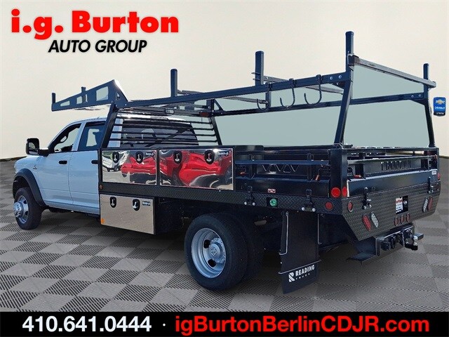 2024 Ram 4500 Tradesman photo 3