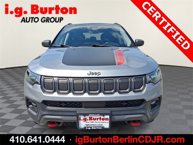 2022 Jeep Compass Trailhawk photo 2