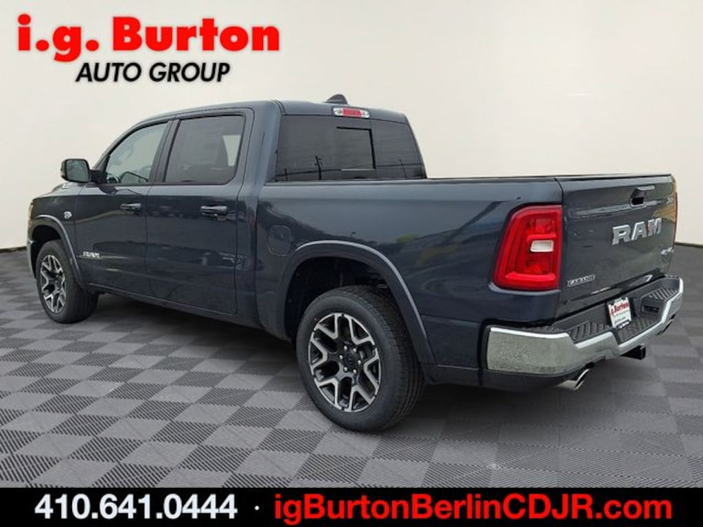 New 2026 Ram 1500 LARAMIE CREW CAB 4X4 5'7 BOX Pickup