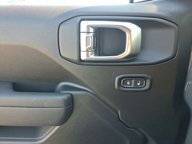 2025 Jeep Wrangler 4-Door Sport - Photo 9