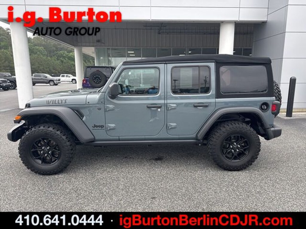 Used 2024 Jeep Wrangler Willys SUV
