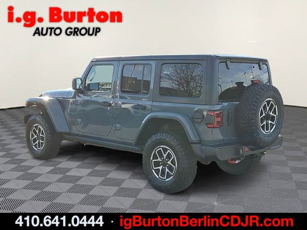 New 2026 Jeep Wrangler 4-DOOR RUBICON Sport Utility