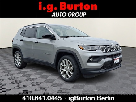 2022 Jeep Compass Latitude Lux SUV