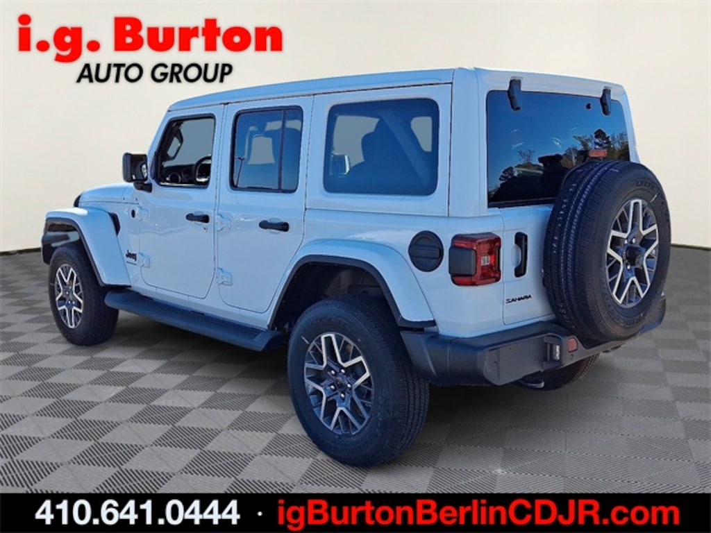 New 2026 Jeep Wrangler 4-DOOR SAHARA Sport Utility