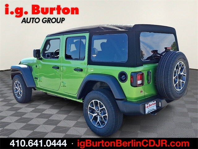 2025 Jeep Wrangler Sport S photo 3