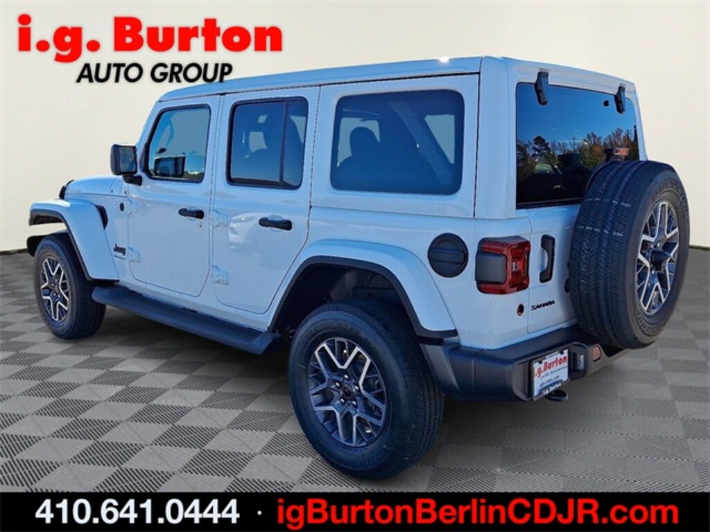 New 2026 Jeep Wrangler 4-DOOR SAHARA Sport Utility