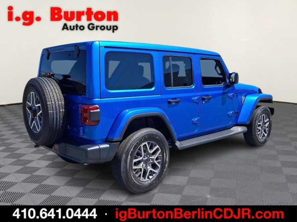 New 2026 Jeep Wrangler 4-DOOR SAHARA Sport Utility