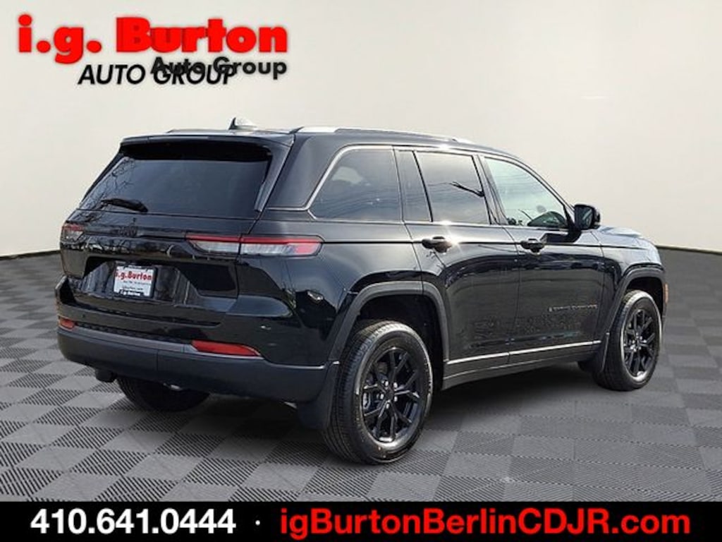 New 2026 Jeep Grand Cherokee LAREDO ALTITUDE 4X4 Sport Utility