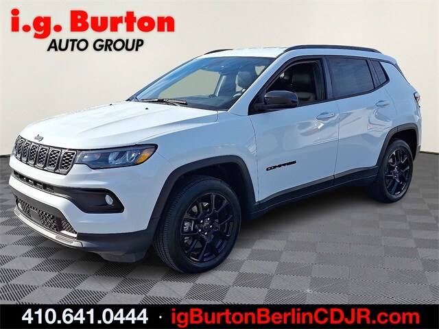 2025 Jeep Compass Latitude photo 3