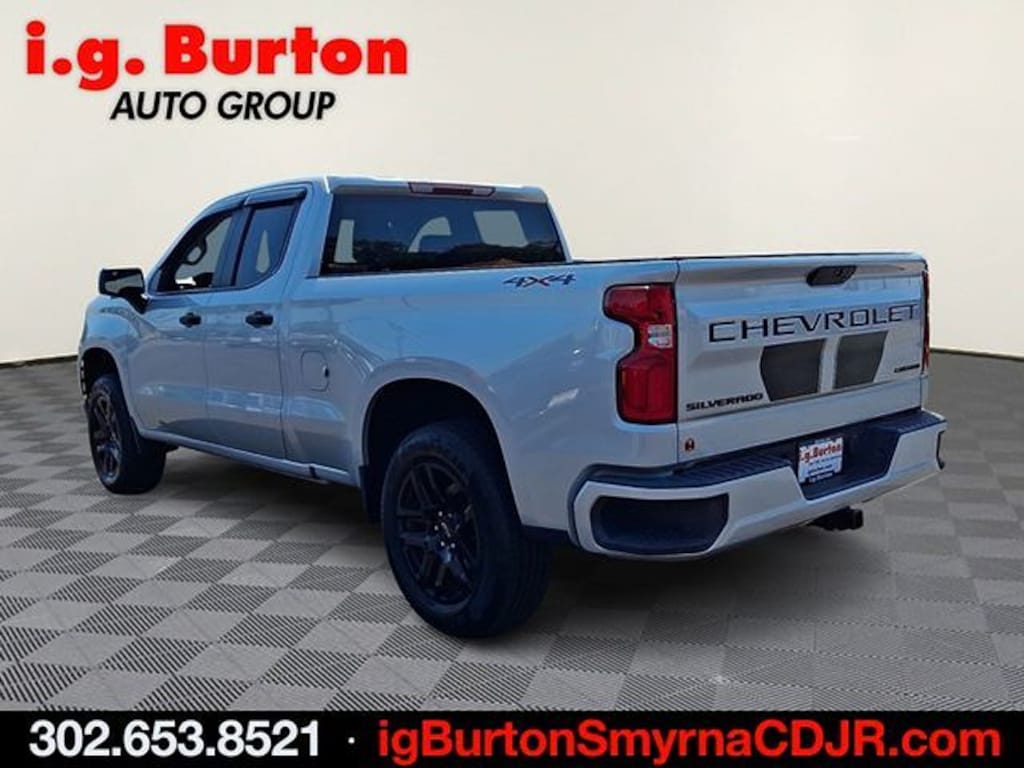 Used 2022 Chevrolet Silverado 1500 LTD Custom Truck
