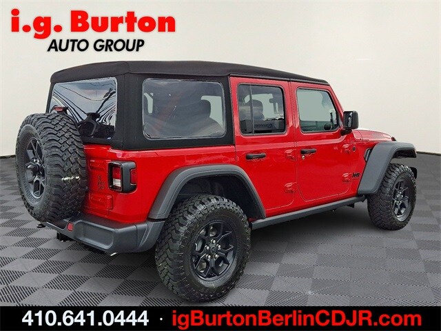 2025 Jeep Wrangler Willys photo 4