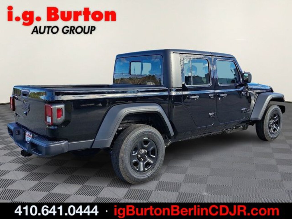 New 2026 Jeep Gladiator SPORT 4X4 Pickup