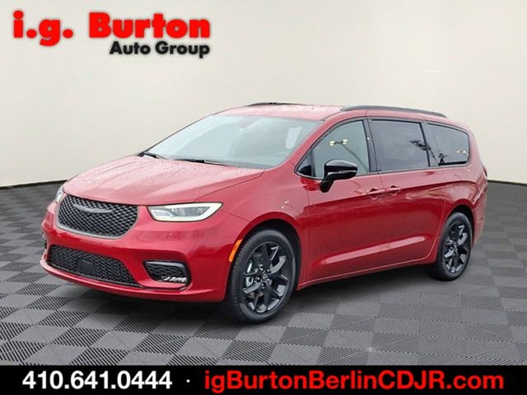 New 2026 Chrysler Pacifica SELECT Passenger Van
